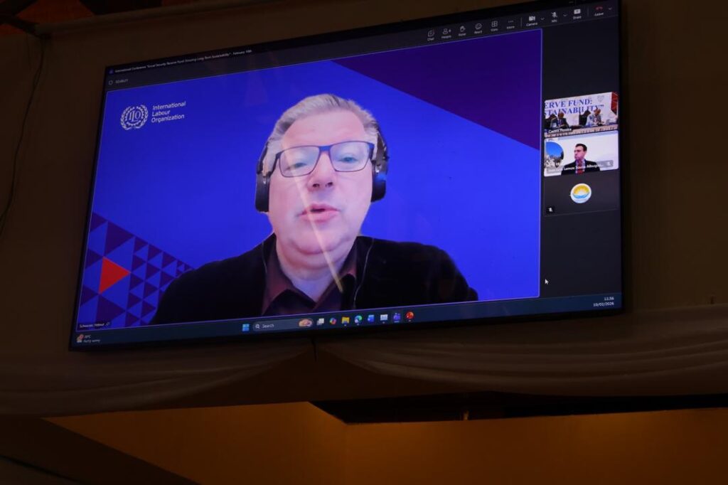 Chefe da Unidade de Finanças Públicas, Serviços Atuariais e Estatísticos, OIT, Helmut Schwarzer